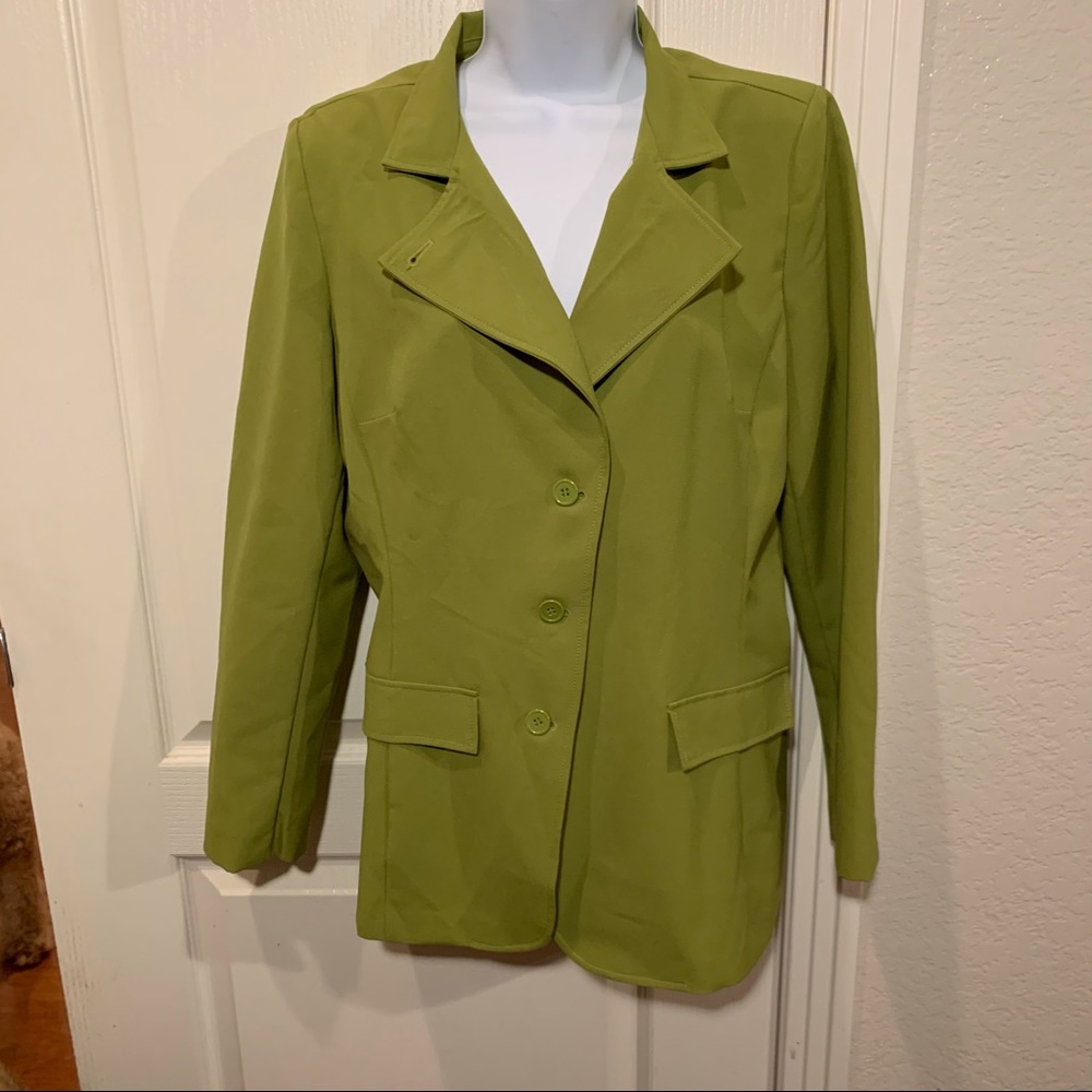 Line green coat and matching pants